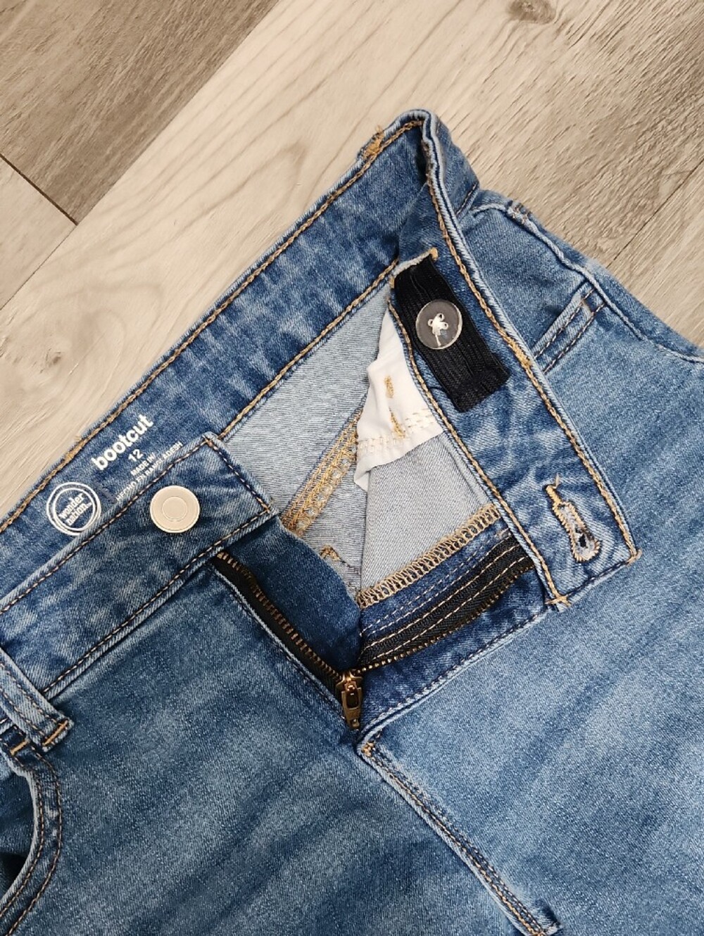 Light Blue Slight Flare Denim Adjustable Sinch Waist Jeans Girls Size 12 - Picture 3 of 11